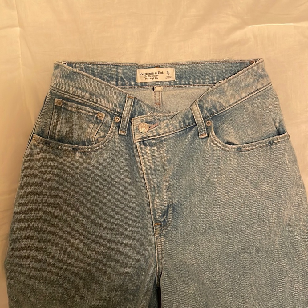 Curve Love Ultra High Rise 90s Straight Jean